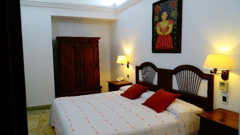 Hotel Aitana Oaxaca Δωμάτιο φωτογραφία